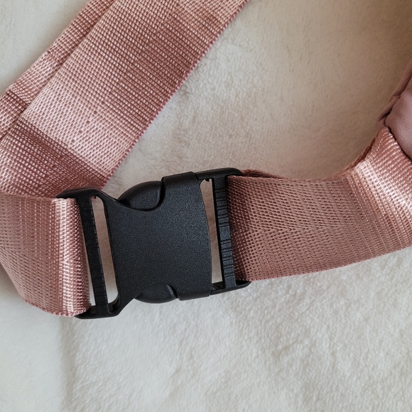 Belt Bag - Picture 4 of 5